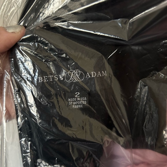 Women’s Betsy & Adam High low gown - Picture 3 of 3